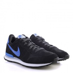 Кроссовки Nike