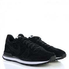 Кроссовки Nike
