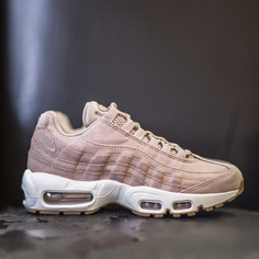 Кроссовки Nike