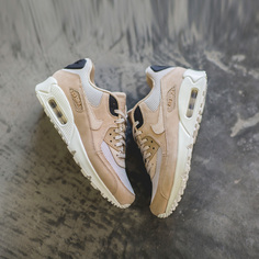 Кроссовки Nike