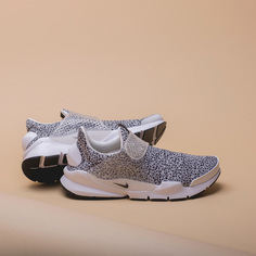 Кроссовки Nike