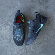 Кроссовки Nike