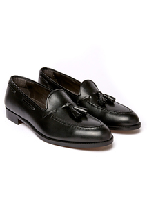 loafer British passport