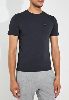 Футболка EA7