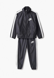 Костюм спортивный Nike