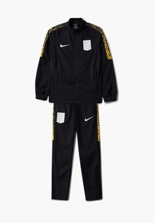 Костюм спортивный Nike