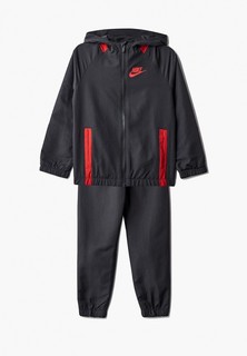 Костюм спортивный Nike