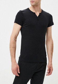 Футболка Colins