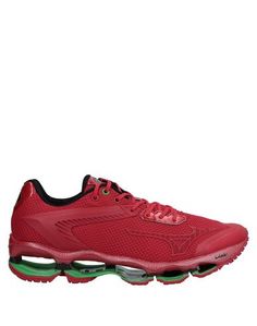 Низкие кеды и кроссовки Mizuno