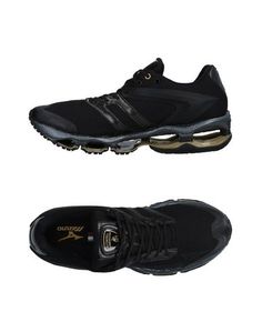 Низкие кеды и кроссовки Mizuno