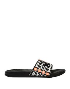 Сандалии Nike