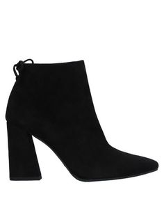 Полусапоги и высокие ботинки Stuart Weitzman