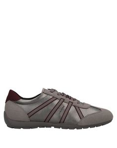 Низкие кеды и кроссовки Geox