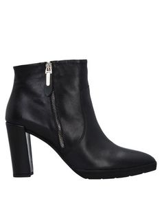 Полусапоги и высокие ботинки Tosca BLU Shoes
