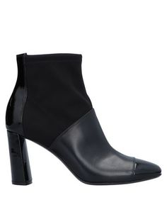 Полусапоги и высокие ботинки Casadei