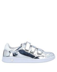 Низкие кеды и кроссовки Guess
