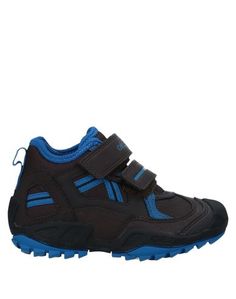 Низкие кеды и кроссовки Geox