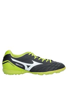 Низкие кеды и кроссовки Mizuno
