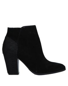 Полусапоги и высокие ботинки Guess