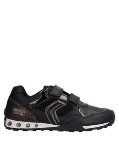 Низкие кеды и кроссовки Geox