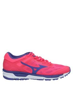 Низкие кеды и кроссовки Mizuno