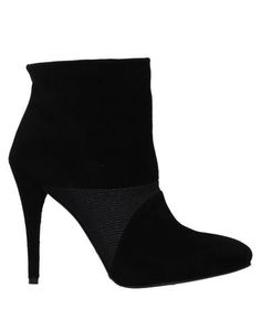 Полусапоги и высокие ботинки Stuart Weitzman
