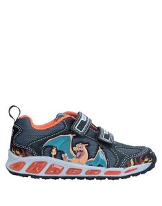 Низкие кеды и кроссовки Geox