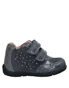 Низкие кеды и кроссовки Geox