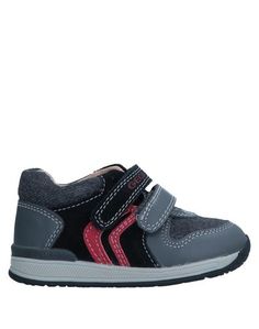Низкие кеды и кроссовки Geox