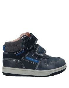 Низкие кеды и кроссовки Geox