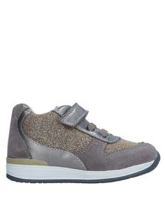Низкие кеды и кроссовки Geox