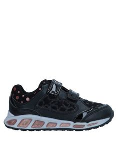 Низкие кеды и кроссовки Geox