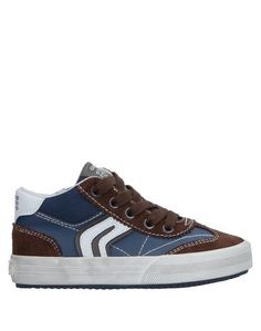 Низкие кеды и кроссовки Geox