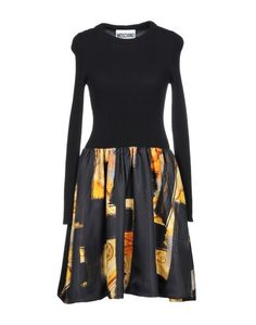 Короткое платье Moschino