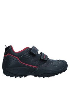 Низкие кеды и кроссовки Geox