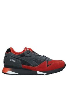 Низкие кеды и кроссовки Diadora