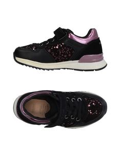 Низкие кеды и кроссовки Geox