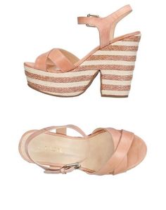 Сандалии Cecil