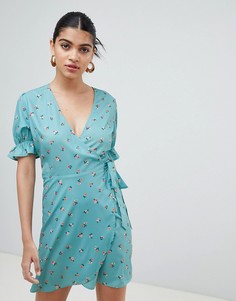 Платье с запахом, оборками на рукавах и цветочным принтом Fashion Union - Зеленый