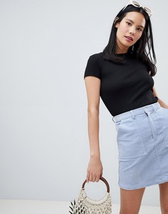 Футболка в рубчик с круглым вырезом Monki - Черный