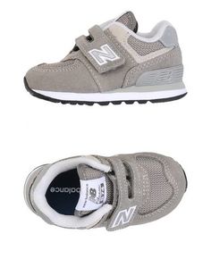 Низкие кеды и кроссовки New Balance
