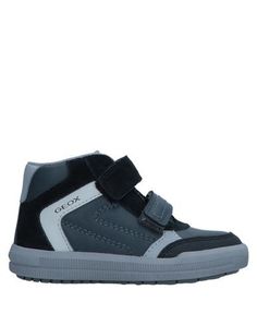 Низкие кеды и кроссовки Geox