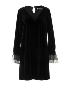 Короткое платье Pennyblack