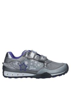 Низкие кеды и кроссовки Geox