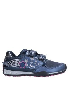 Низкие кеды и кроссовки Geox