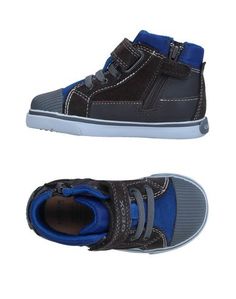 Низкие кеды и кроссовки Geox