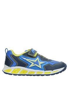 Низкие кеды и кроссовки Geox