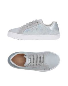 Низкие кеды и кроссовки Geox