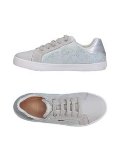 Низкие кеды и кроссовки Geox
