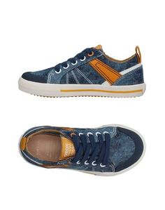 Низкие кеды и кроссовки Geox